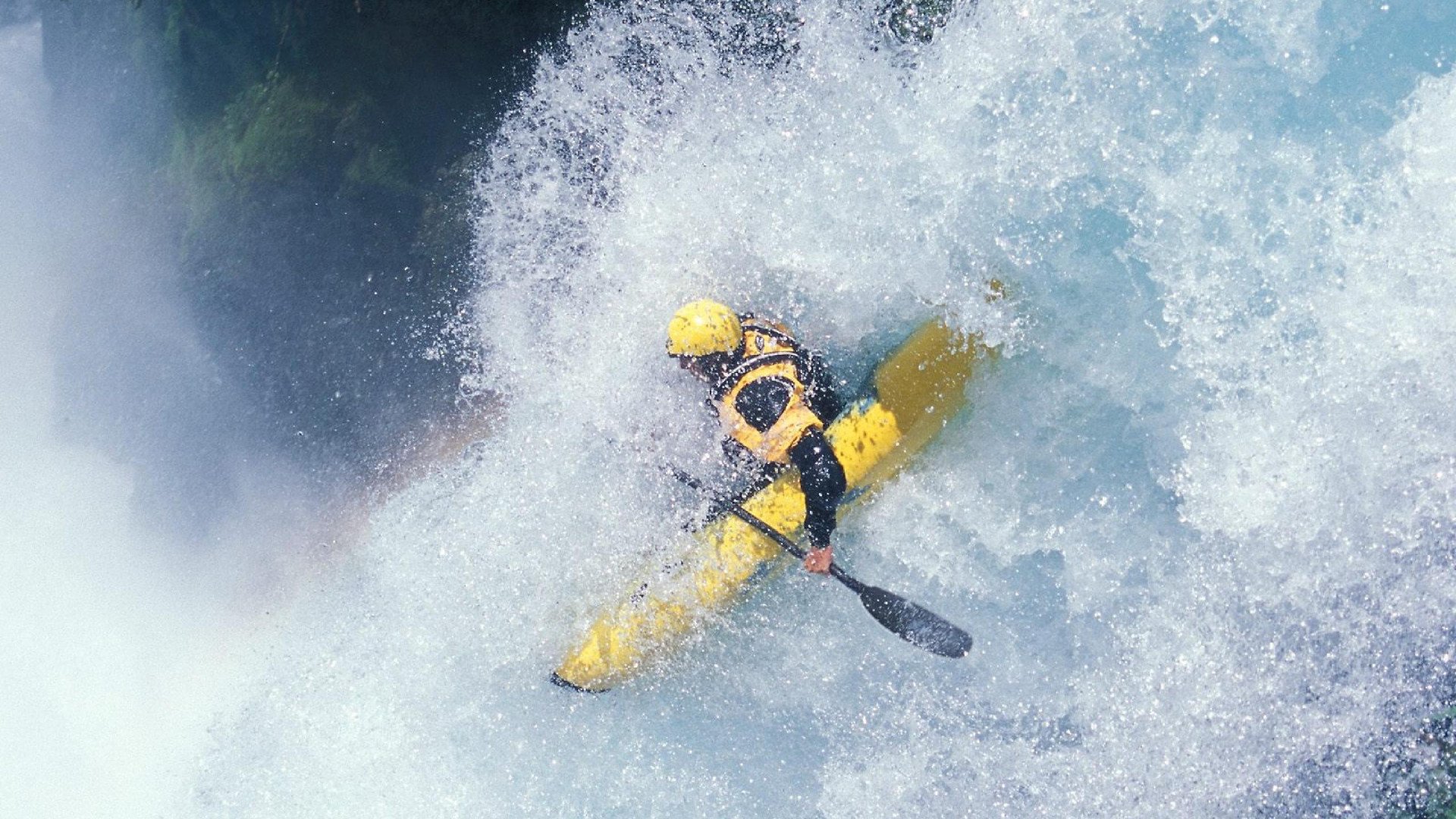 夺冠引爆全场！，莱万多夫斯基意外战胜FPX热度持续攀升
