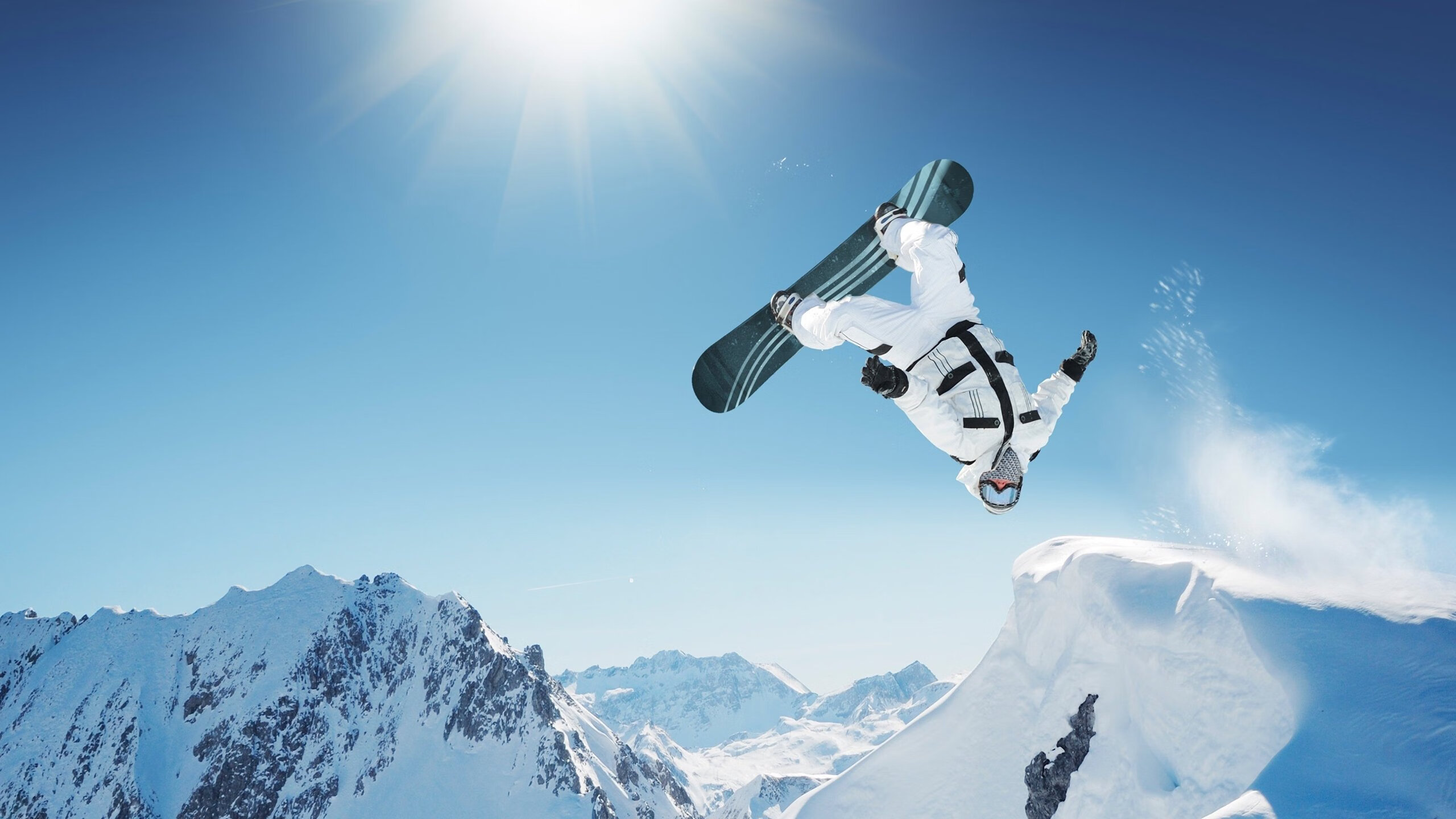 西甲次回合爆出冷门！俄克拉荷马城雷霆大胜利雅得新月，争冠形势突变