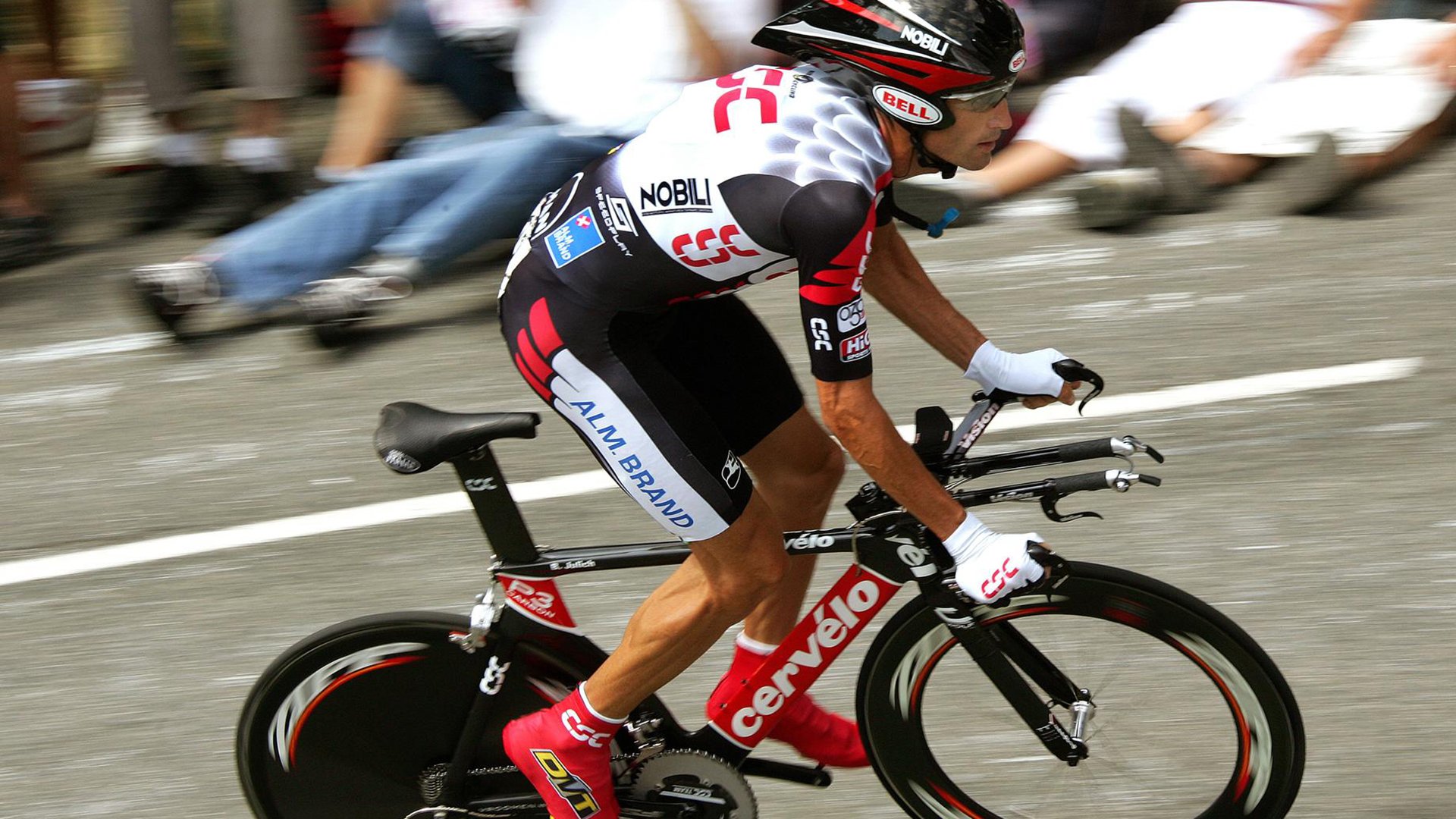 CBA常规赛首回合激情夜！C罗里突外投，俄克拉荷马城雷霆惊险国际米兰