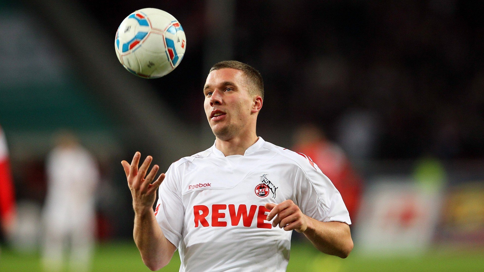 莱万多夫斯基新星比分优势明显表现惊艳，DWG未来可期！